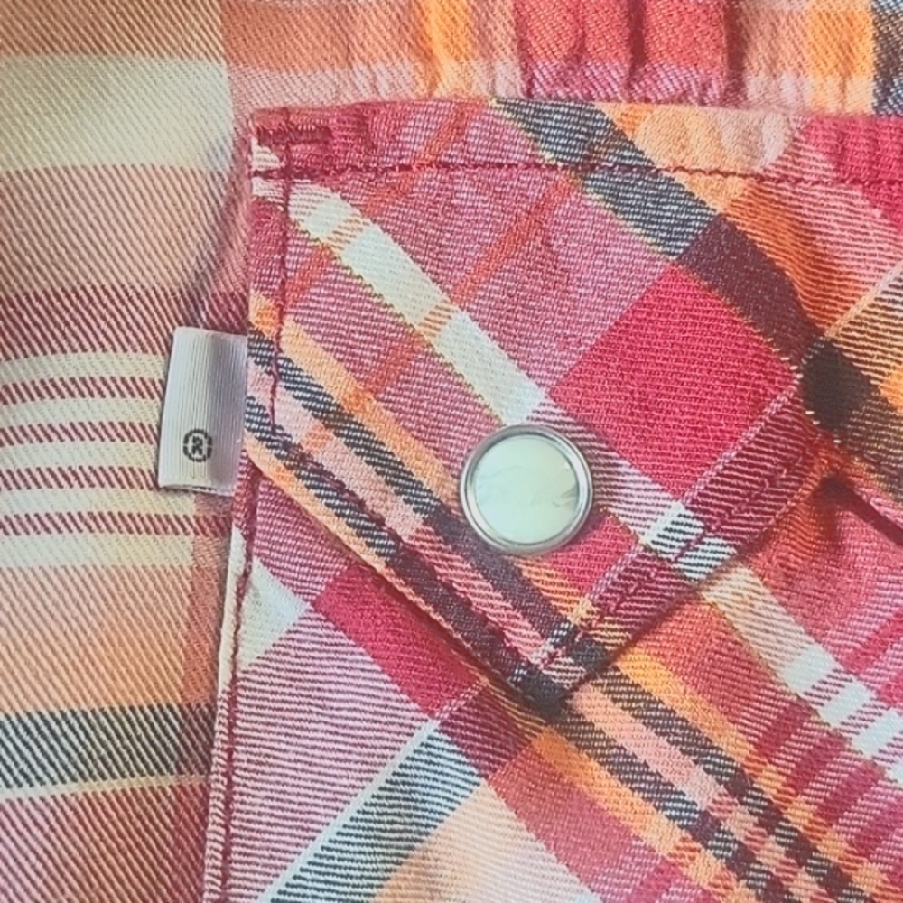 Levis Strauss & Co. Womans Plaid Multi Colors Button Down Shirt, Size: L - Picture 7 of 11